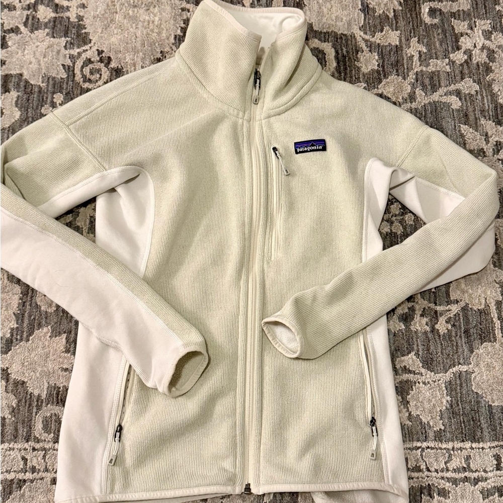 Patagonia Women’s Cream and White Full-Zip Fleece Better Sweater Jacket